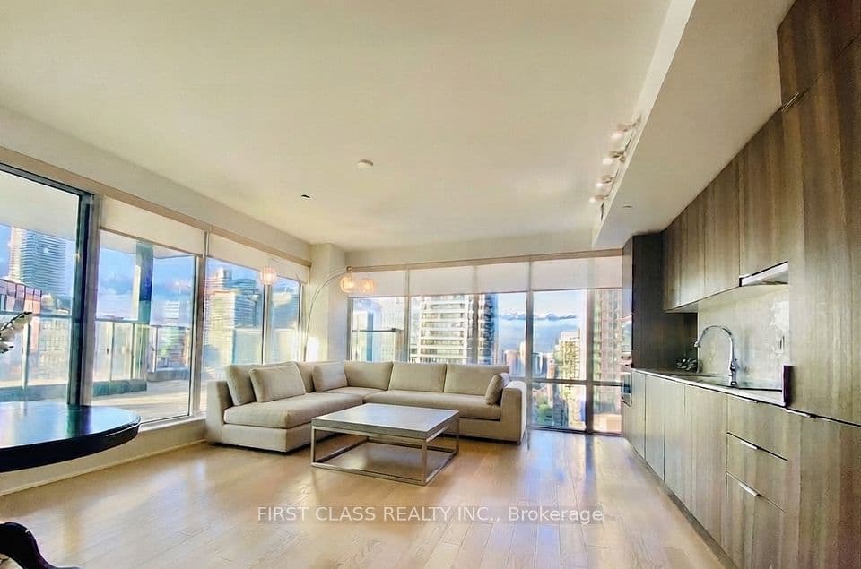 955 Bay Street 3208, Toronto, ON M5S 0C6 – photo 2