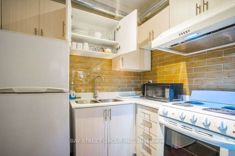 3 Pembroke Street, Toronto, ON M5A 2N6 – photo 2