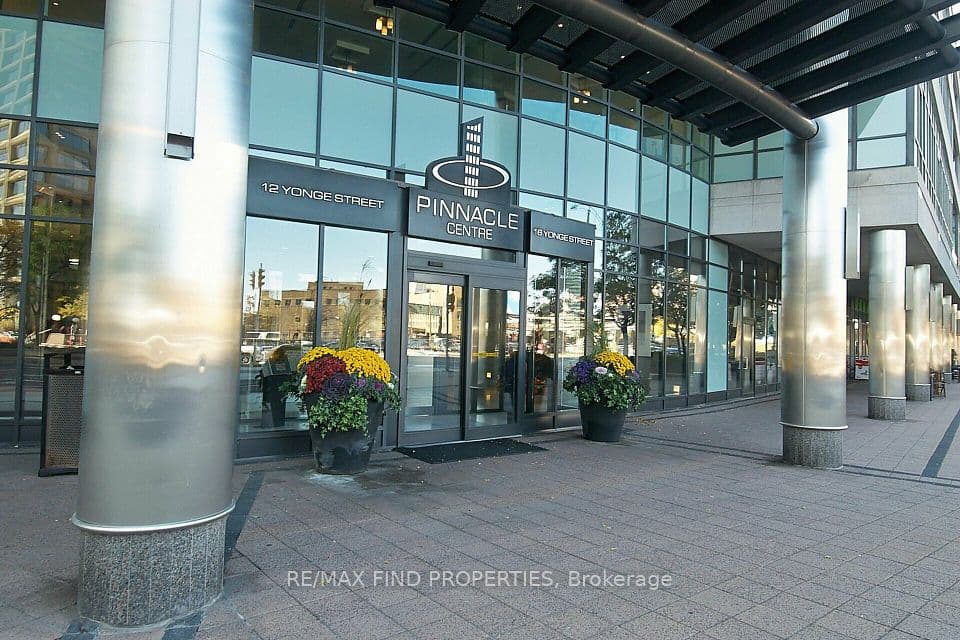 12 Yonge Street 1505, Toronto, ON M5E 1Z9 – photo 2