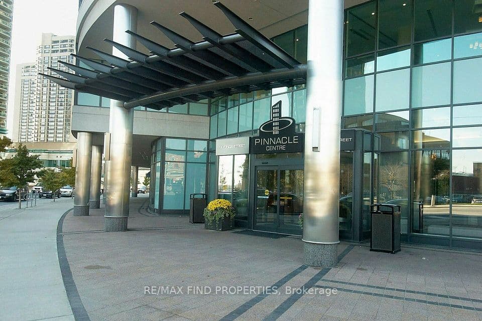 12 Yonge Street 1505, Toronto, ON M5E 1Z9 – photo 3