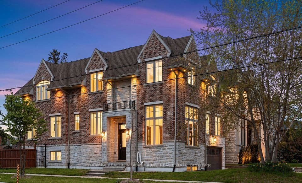 122 Holmes Avenue, Toronto, ON M2N 4M6 – main photo