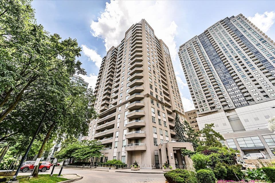 18 Hillcrest Avenue 602, Toronto, ON M2N 6T5 – photo 2