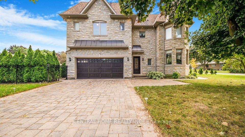 1 Tally Lane, Toronto, ON M2K 1V3 – main photo