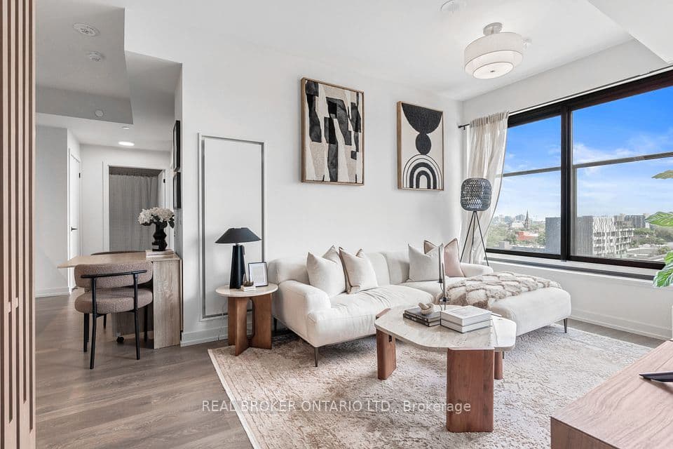 181 Sterling Road 902, Toronto, ON M6R 2B2 – main photo