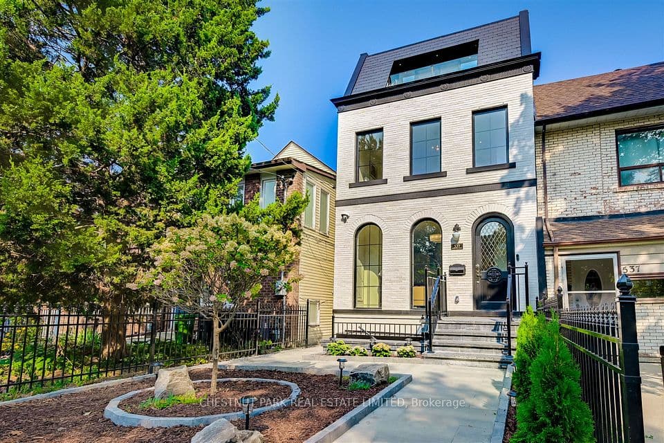 539 Crawford Street, Toronto, ON M6G 3J9 – main photo