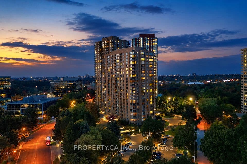 1 Concorde Place 1202, Toronto, ON M3C 3K6 – main photo