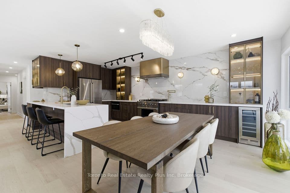 3 Blithfield Avenue, Toronto, ON M2K 1X9 – photo 2