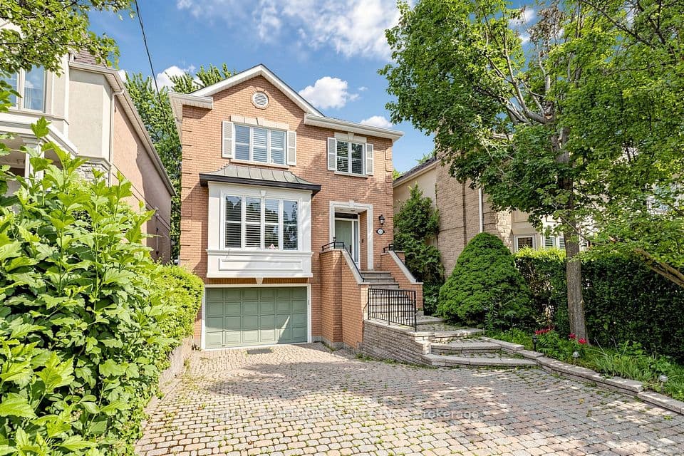 352 Deloraine Avenue, Toronto, ON M5M 2B6 – photo 2