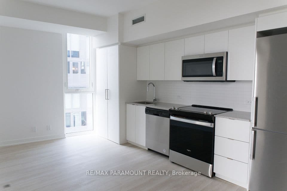 30 Tretti Way 1111, Toronto, ON M3H 0E3 – photo 3
