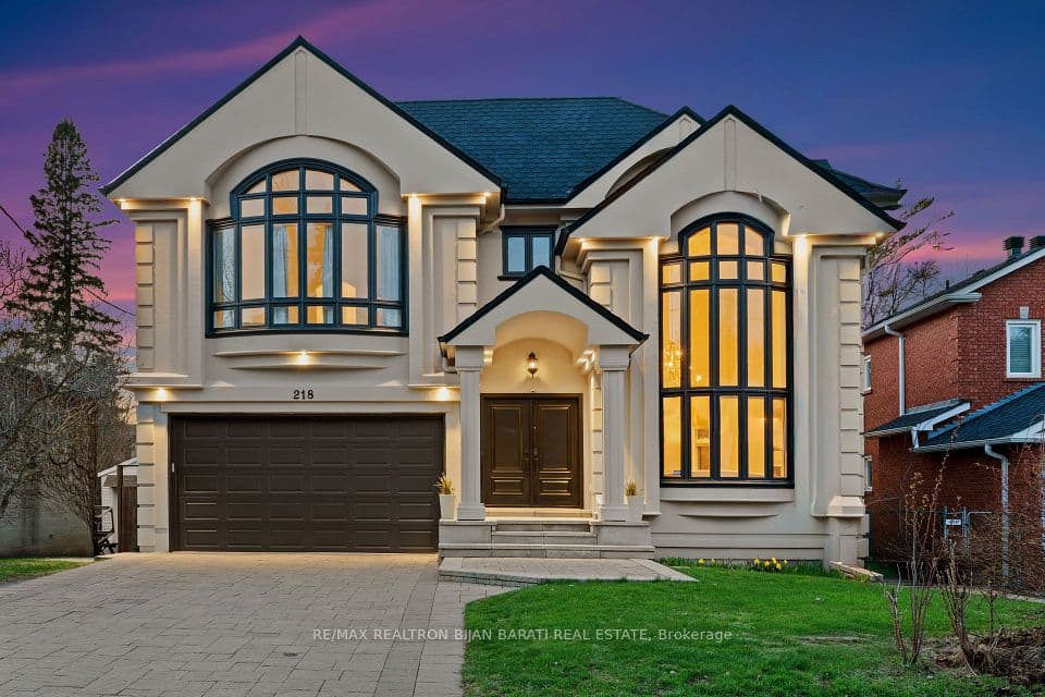 218 Hillcrest Avenue, Toronto, ON M2N 3P2 – main photo