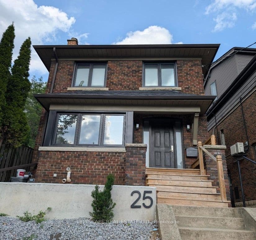 25 Oswald Crescent, Toronto, ON M4S 2H5 – main photo