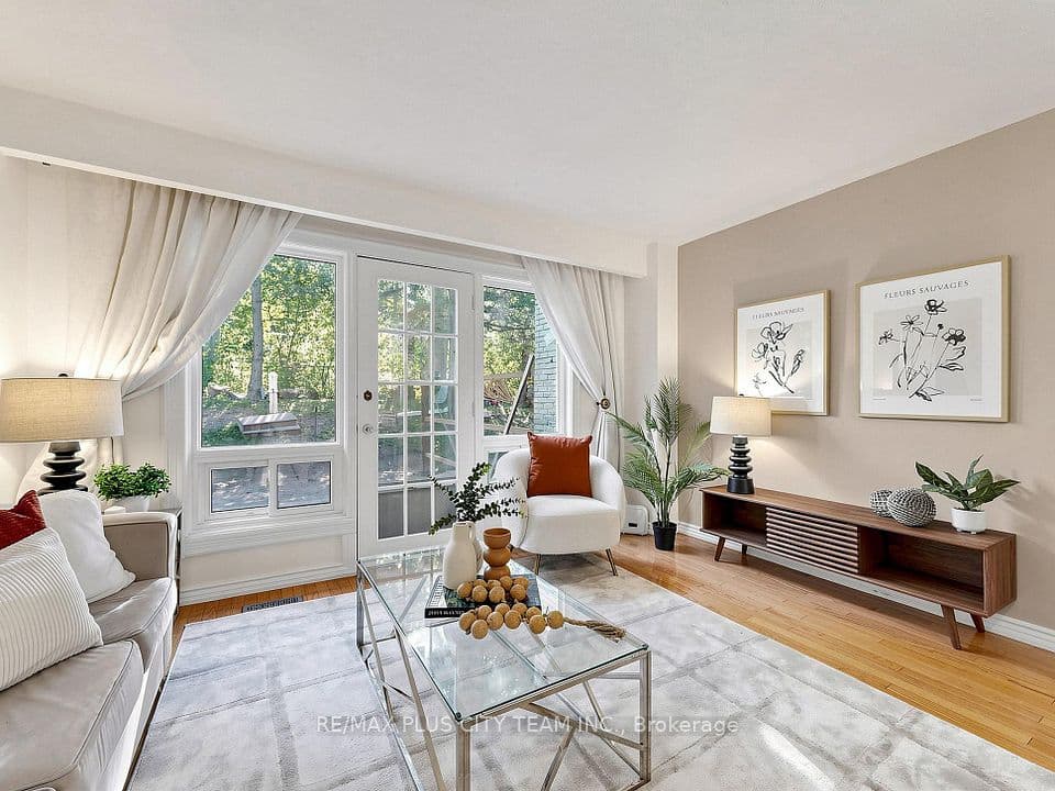 60 Tangle Briar Way, Toronto, ON M2J 2M4 – photo 3