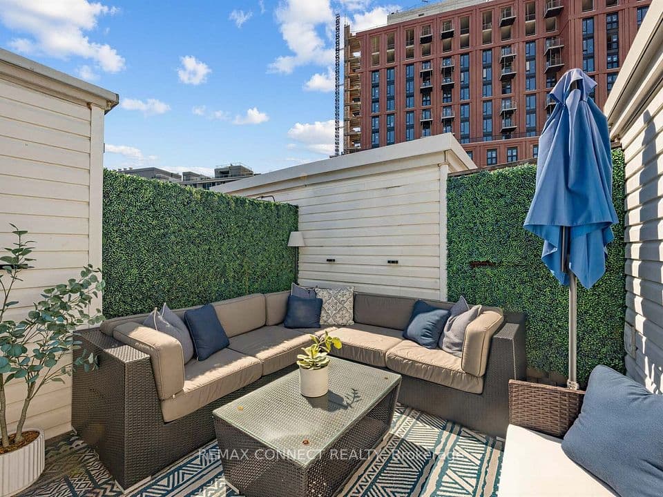 12 Sudbury Street 605, Toronto, ON M6J 3W7 – main photo