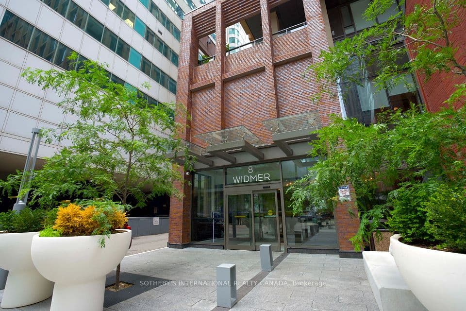 8 Widmer Street 3209, Toronto, ON M5V 0W6 – main photo