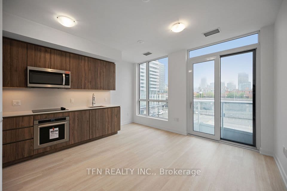 15 Richardson Street 504, Toronto, ON M5A 0Y5 – main photo