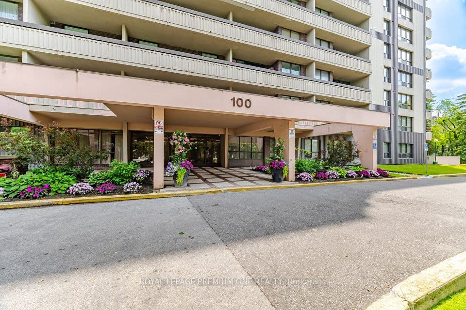 100 Canyon Avenue 302, Toronto, ON M3H 5T9 – photo 3