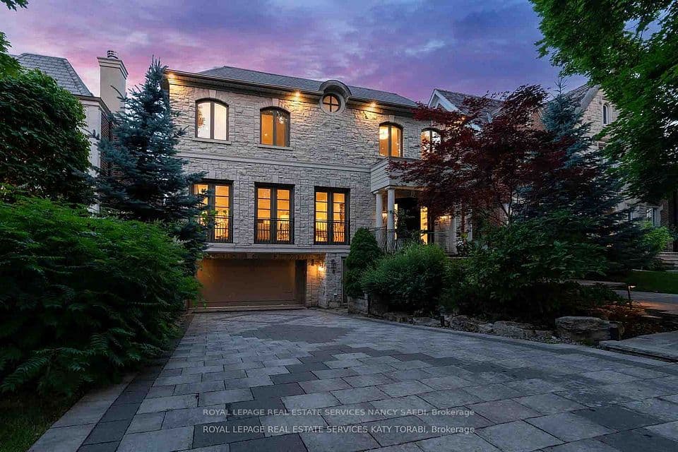 135 Buckingham Avenue, Toronto, ON M4N 1R5 – photo 2