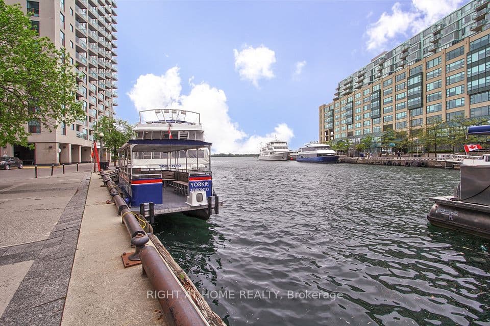 77 Harbour Square 504, Toronto, ON M5J 2S2 – photo 2