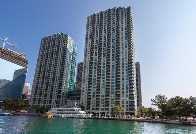 77 Harbour Square 504, Toronto, ON M5J 2S2 – main photo