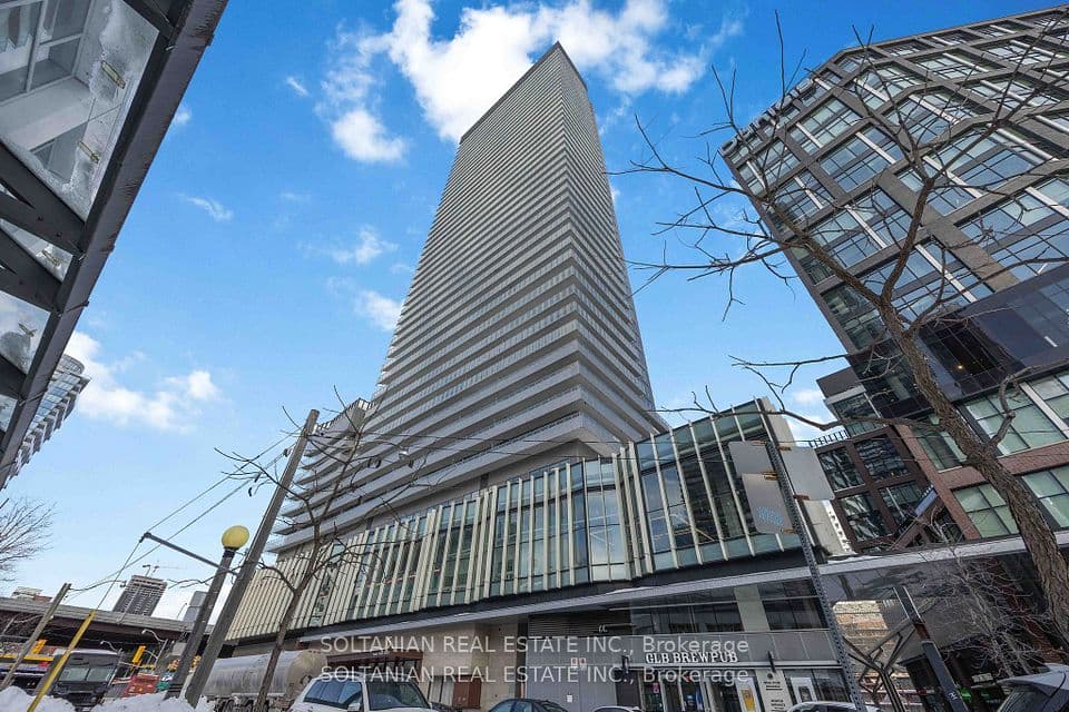 15 Lower Jarvis Street 719, Toronto, ON M5E 1Z6 – main photo