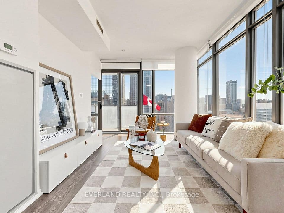 38 Grenville Street 2303, Toronto, ON M4Y 1A5 – photo 2