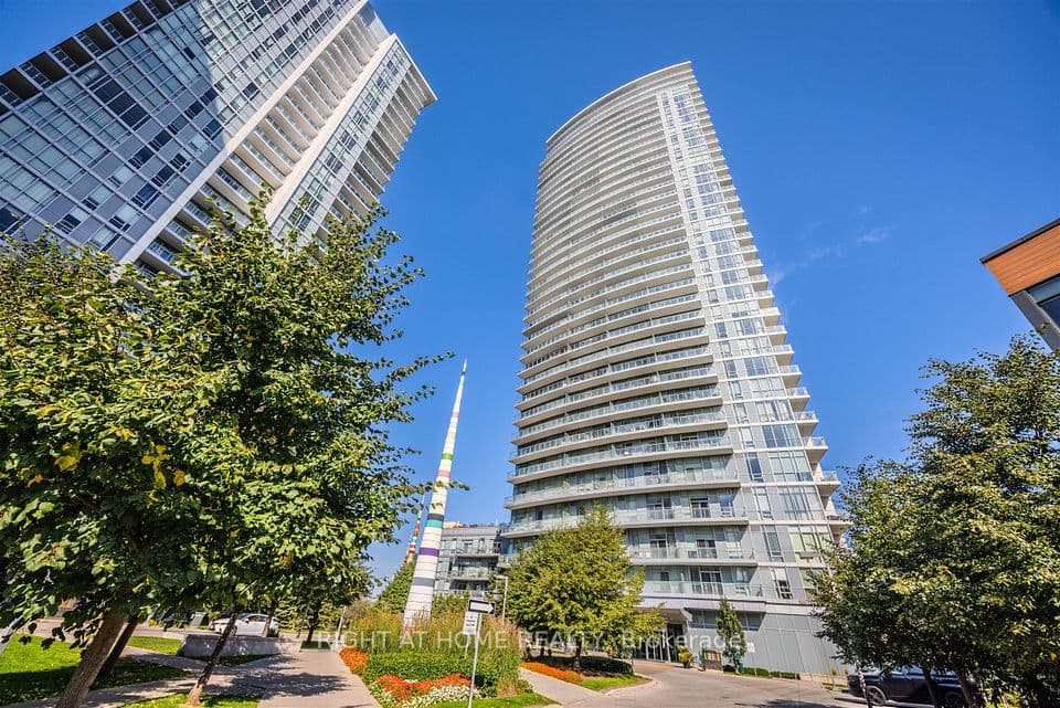 70 Forest Manor Road 206, Toronto, ON M2J 0A9 – photo 2