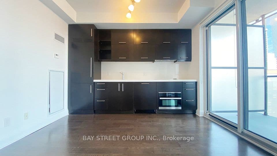 65 St Mary Street 2910, Toronto, ON M5S 0A6 – photo 3