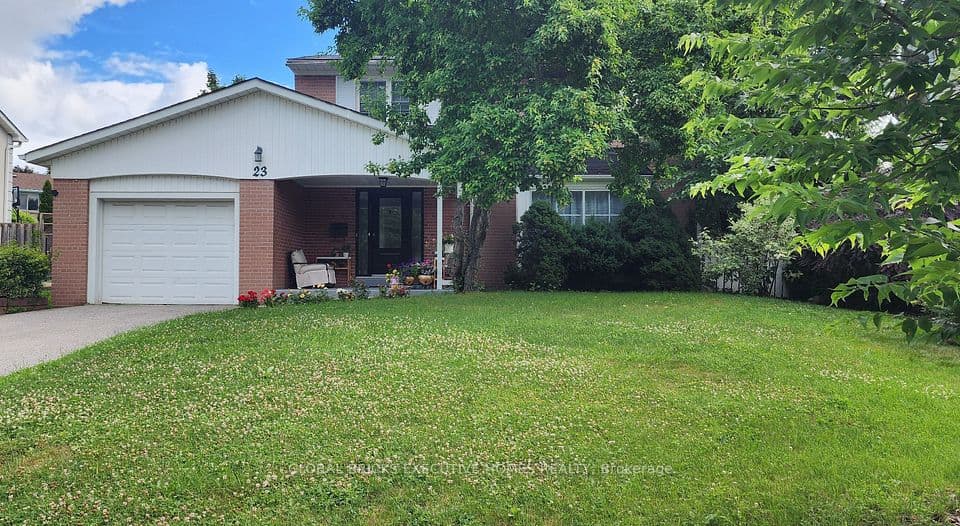 23 Whitefriars Drive, Toronto, ON M3A 2L2 – main photo