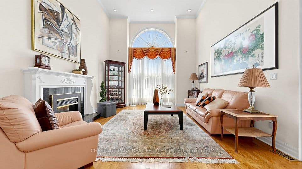492 Ruth Avenue, Toronto, ON M2M 2J3 – photo 2