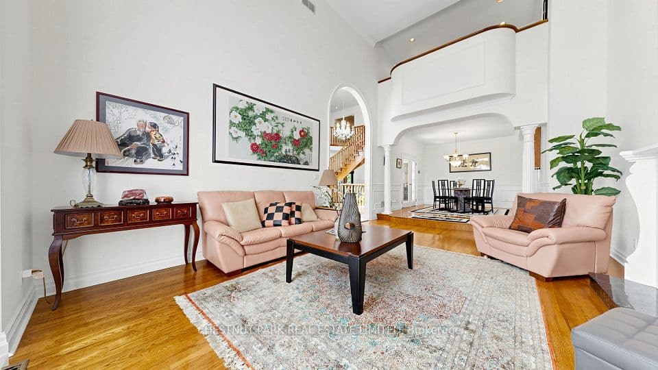 492 Ruth Avenue, Toronto, ON M2M 2J3 – photo 3