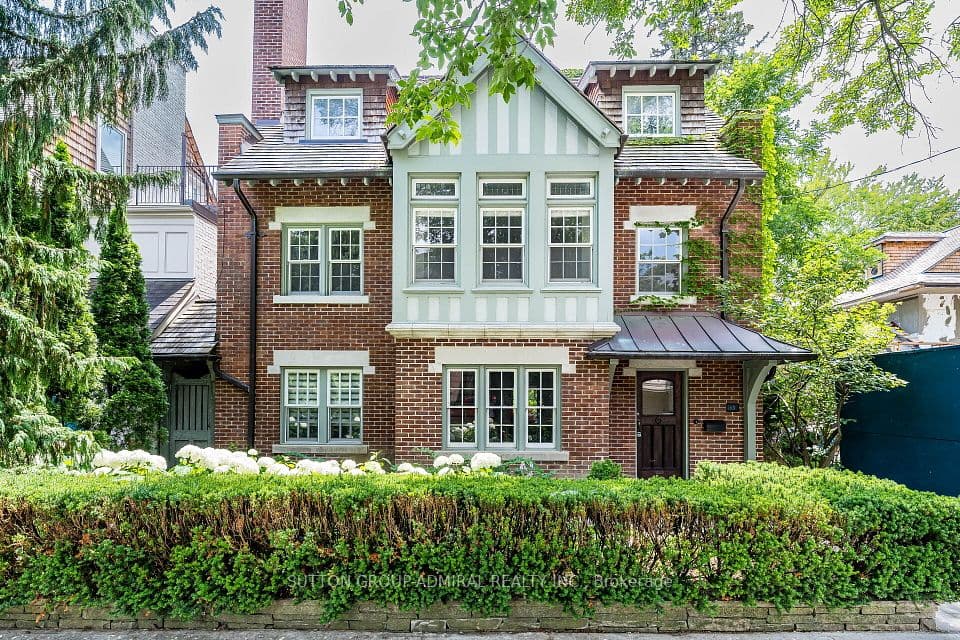 63 Highland Avenue, Toronto, ON M4W 2A2 – main photo