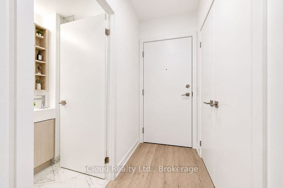 252 Church Street 4012, Toronto, ON M5B 0E6 – photo 2