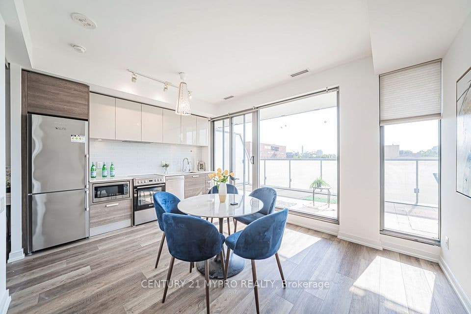 57 St. Joseph Street 417, Toronto, ON M5S 0C5 – main photo