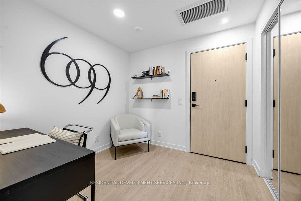699 Sheppard Avenue E 226, Toronto, ON M2K 0J5 – photo 3