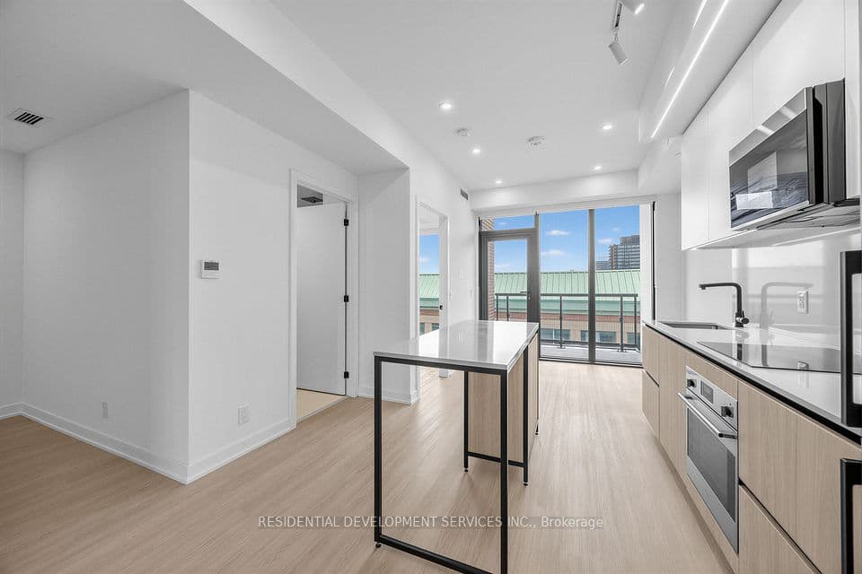 699 Sheppard Avenue E 505, Toronto, ON M2K 0J5 – photo 3