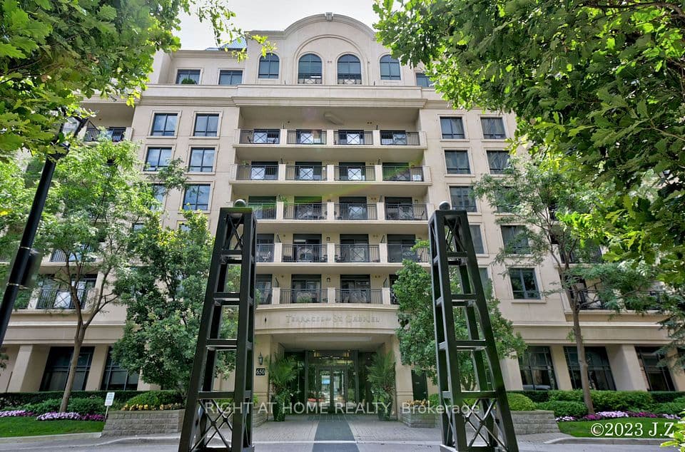 650 Sheppard Avenue E PH15, Toronto, ON M2K 1B7 – main photo