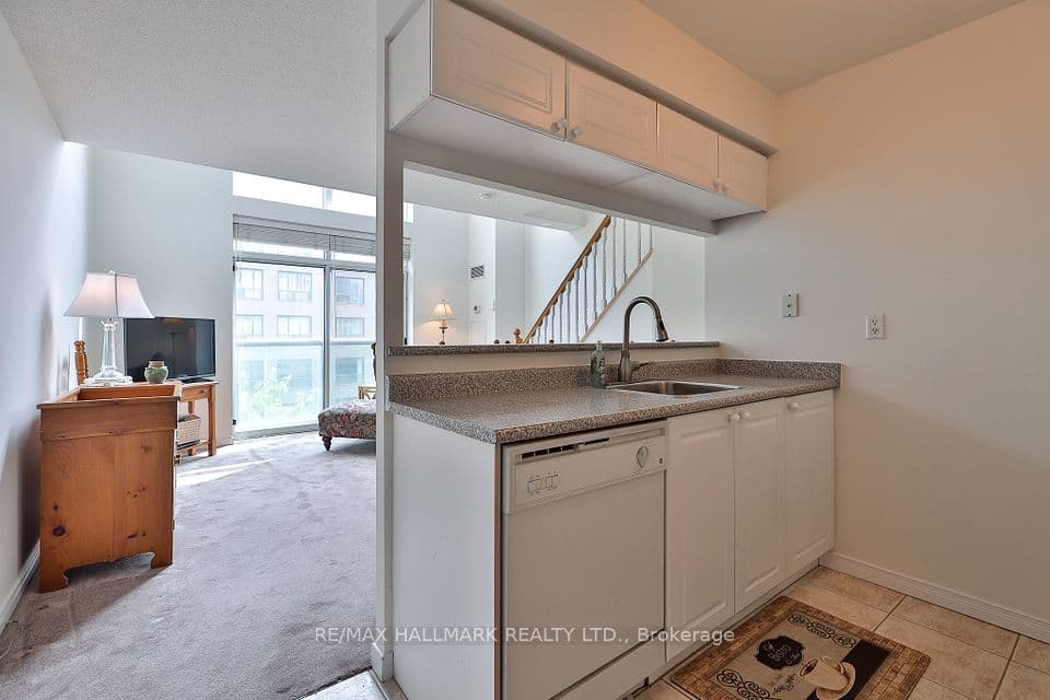 109 Front Street E 528, Toronto, ON M5A 4P7 – photo 3