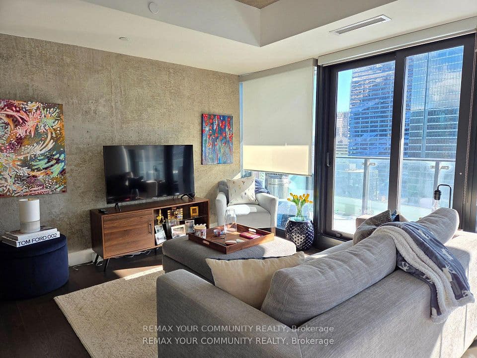 224 King Street W 2107, Toronto, ON M5V 1H8 – photo 3