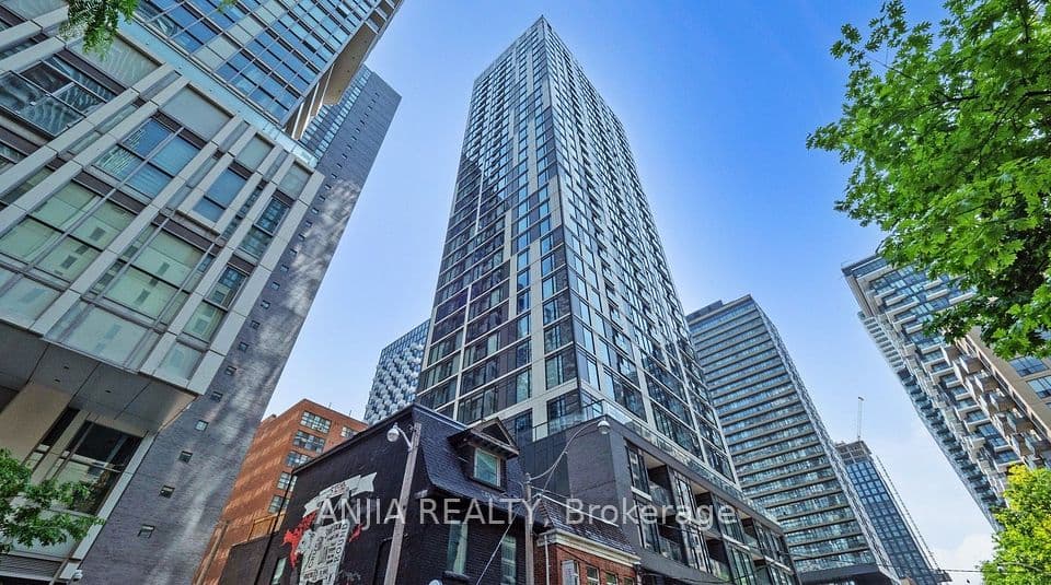 65 Mutual Street 2303, Toronto, ON M5B 0E5 – main photo