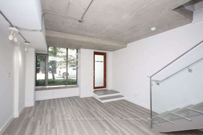 55 Stewart Street 104, Toronto, ON M5V 2V1 – photo 3