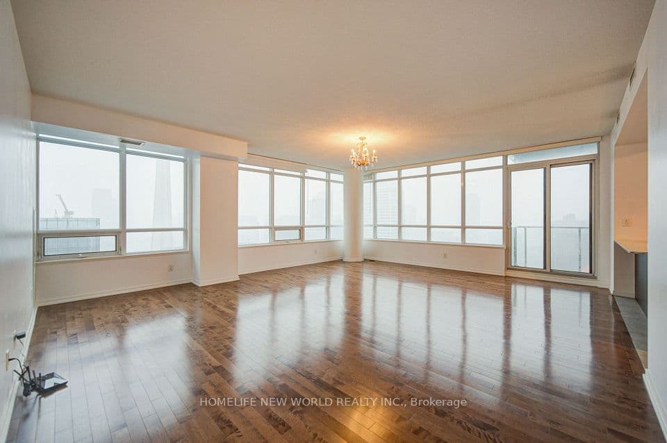 65 Bremner Boulevard 4905, Toronto, ON M5J 0A7 – photo 3