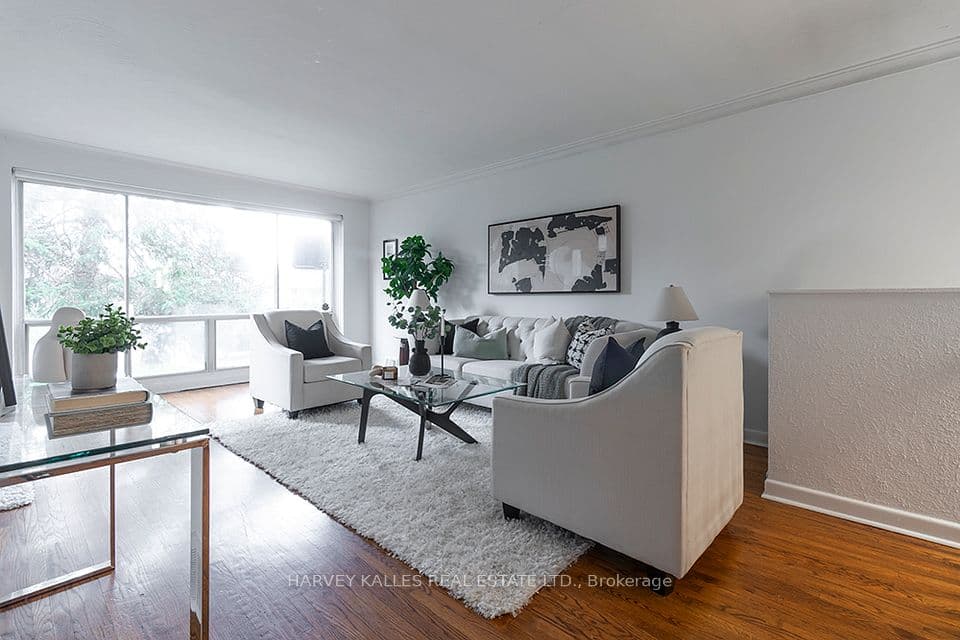 135 Combe Avenue, Toronto, ON M3H 4K2 – photo 3