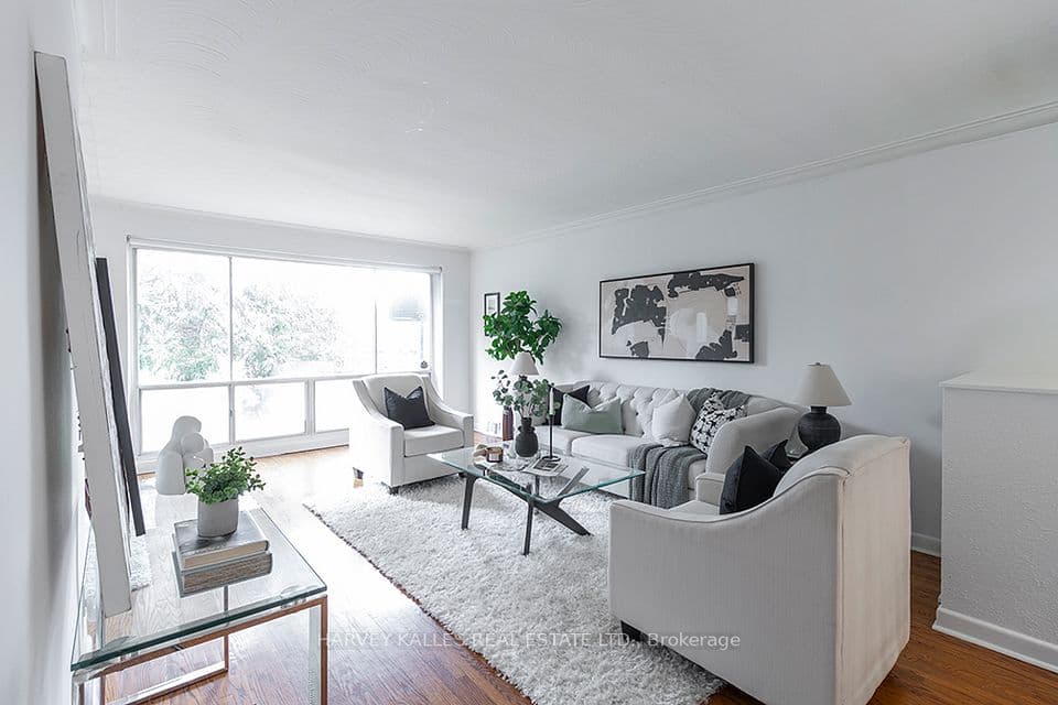 135 Combe Avenue, Toronto, ON M3H 4K2 – photo 2