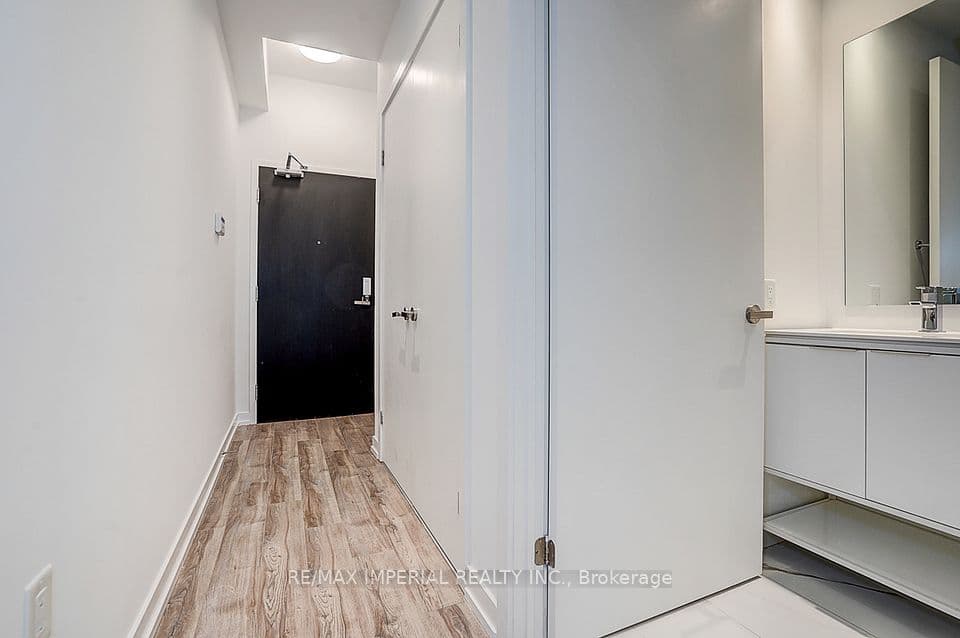 77 Shuter Street 710, Toronto, ON M5B 0B8 – photo 3