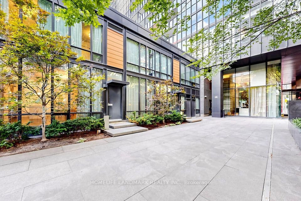 110 Charles Street E Th03, Toronto, ON M4Y 1T5 – photo 2