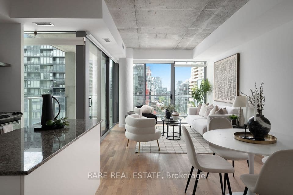 95 Bathurst Street 919, Toronto, ON M5V 0H7 – photo 2