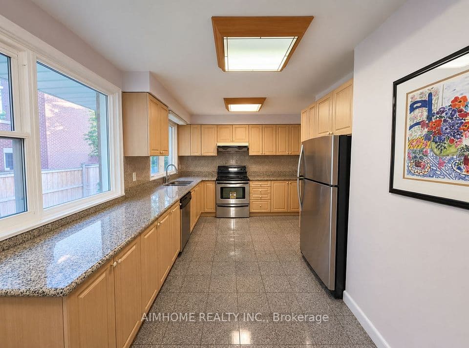25 Burbank Drive, Toronto, ON M2K 1M7 – photo 3