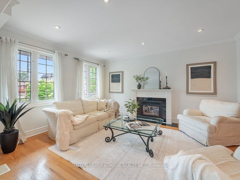 255 Cocksfield Avenue, Toronto, ON M3H 3T6 – photo 3