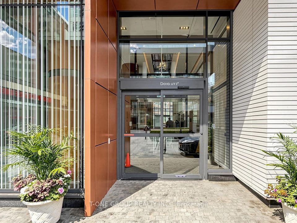 19 Bathurst Street 1502, Toronto, ON M5V 0N2 – photo 2