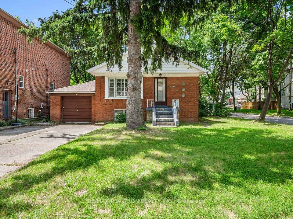 12 Graymar Avenue, Toronto, ON M3H 3B4 – photo 2